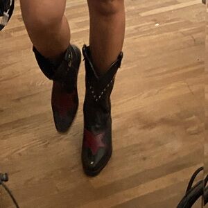 cutest cowboy boots ever - black leather mid rise with red, tan, silver details